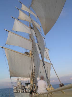 tall clipper ship Star Flyer
