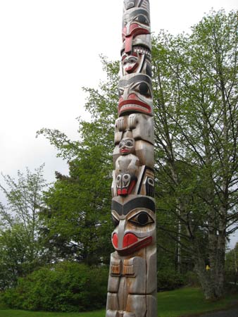 totem pole Sitka national historic park